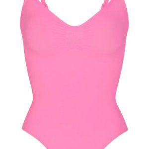 Limited Edition Skims Seamless Sculpt Thong Bodysuit - Sugar Pink